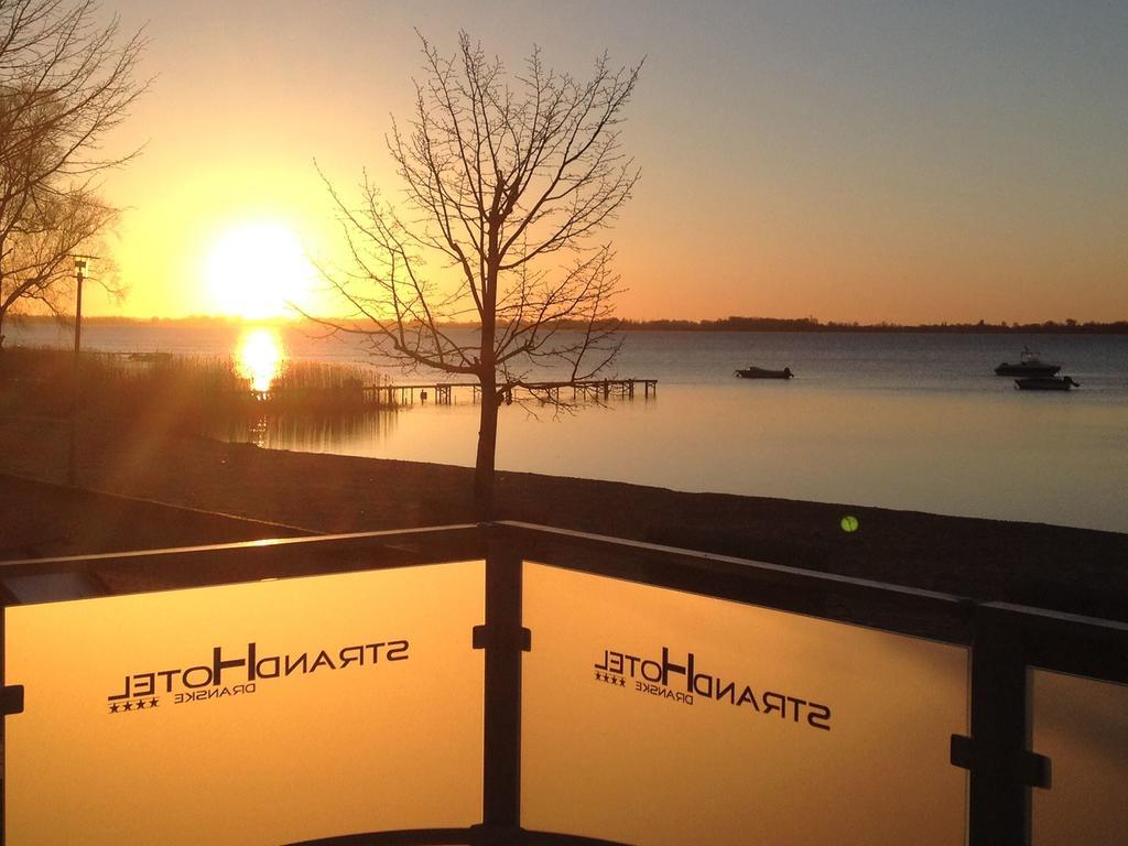 Strandhotel Dranske Buitenkant foto